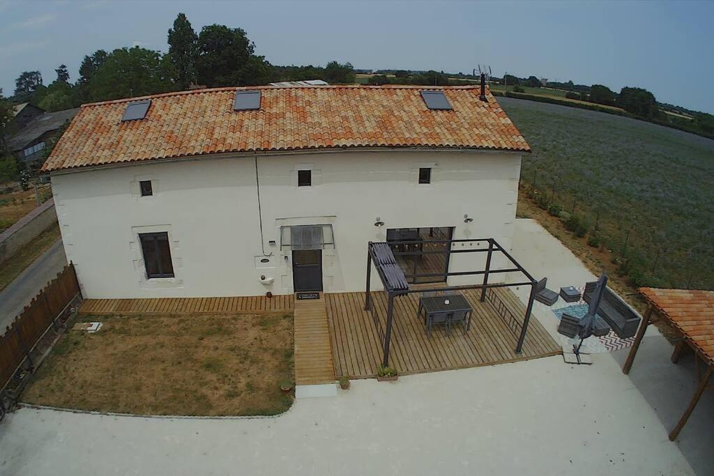 Maison Poitevine 9/10 Personnes Chaunay Extérieur photo